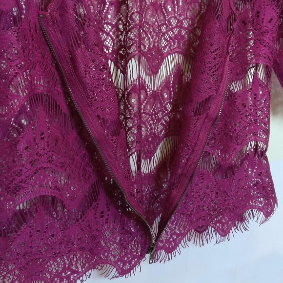 Material Girl Lace Top - Picture 5 of 7